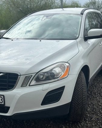 Volvo XC 60 cena 55500 przebieg: 247000, rok produkcji 2011 z Warka małe 79